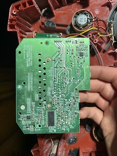 Foto einer Leiterplatte eines Radios