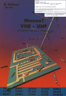 Buchcover mit Illustration einer Leiterplatte