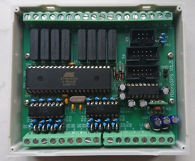 Bestückte Leiterplatte mit ATmega32A Mikrocontroller