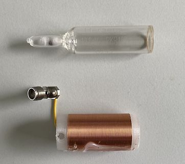 Heraeus Vakuumglas, Spule und Steckverbinder