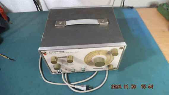Practronic RF RC-Generator