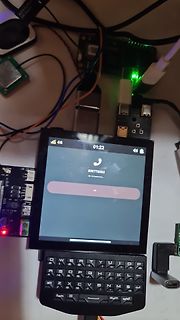 Aufbau mit Mikrocontroller, Display und Tastatur