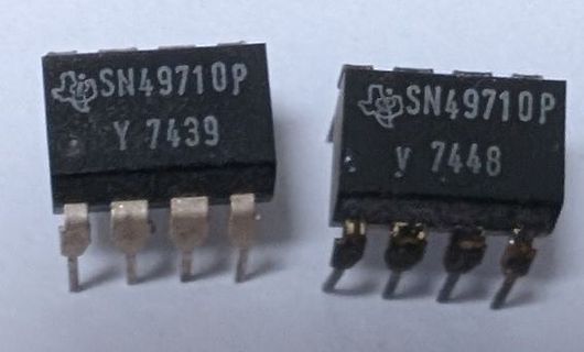 Zwei integrierte Schaltkreise SN49710P