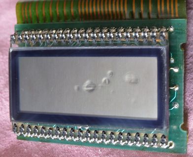 Chip auf Leiterplatte mit Lötstellen