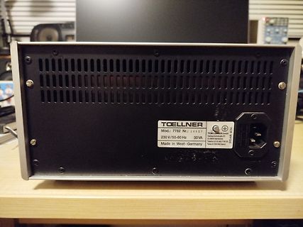 Rückseite eines Toellner Netzteils