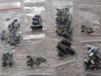 Elektrolytkondensatoren in Plastikbeuteln