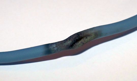 Beschädigtes oder geschmolzenes Kabel