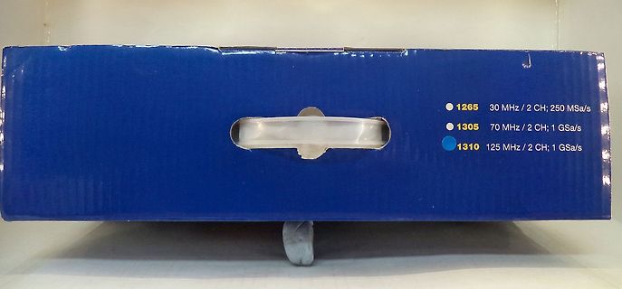 Verpackung von Oszilloskopen mit technischen Daten