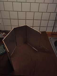 DIY-Lichtschutzblende oder Sichtschutz aus Karton