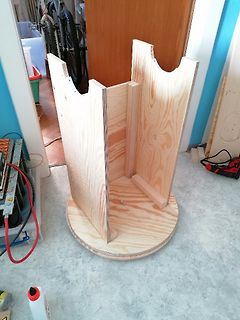 Holzkonstruktion in einer Werkstatt