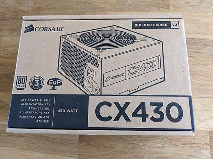 Verpackung eines Corsair CX430 Netzteils
