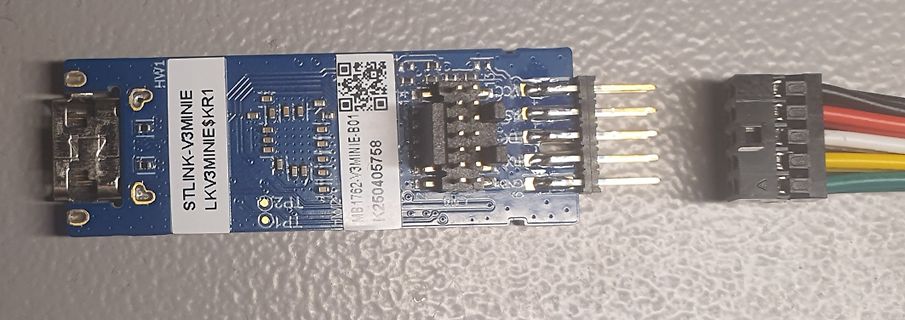 STLINK-V3MINIE Debugger Board