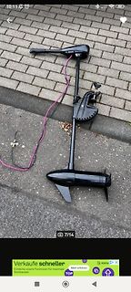 Elektromotor für ein Boot mit Klemmschraube