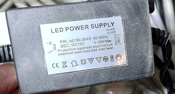 Typenschild eines LED-Netzteils