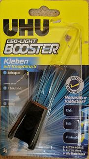 Verpackung UHU LED-Light Booster Klebstoff