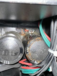 Defekte Elektrolytkondensatoren in einem Netzteil