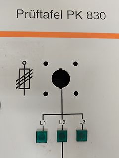 Prüftafel mit Schaltzeichen und L1-L3 LEDs