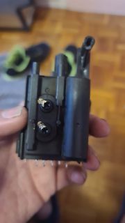 Elektrischer Steckverbinder oder Sensorbauteil