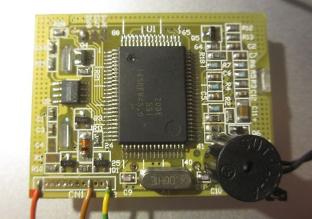 Leiterplatte mit integriertem Schaltkreis und elektronischen Bauteilen
