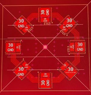 PCB-Layout einer kreisförmigen Anordnung von Bauteilen