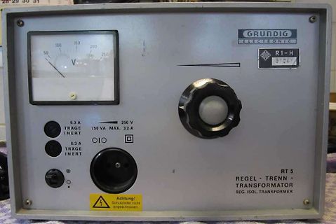 Grundig R1-H Regel-Trenn-Transformator