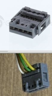 Elektrischer Steckverbinder mit Kabeln