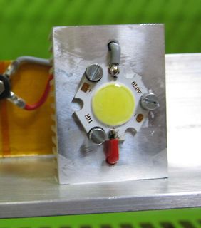 LED auf Kühlkörper montiert