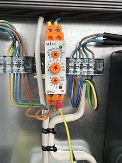Verkabelung eines Selec 600XU Zeitrelais