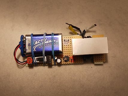 Aufbau mit Batterie auf Lochrasterplatine