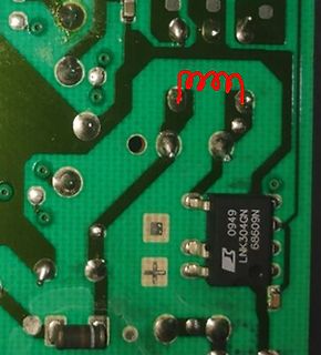 Nahaufnahme einer Leiterplatte mit LNK304GN IC
