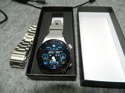 Smartwatch in Verpackung
