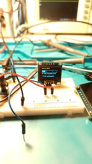Aufbau mit Sensor-Display auf Breadboard