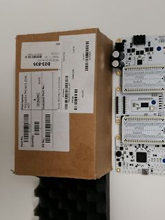 Verpackung und Leiterplatten eines TMC6100-EVAL-KIT