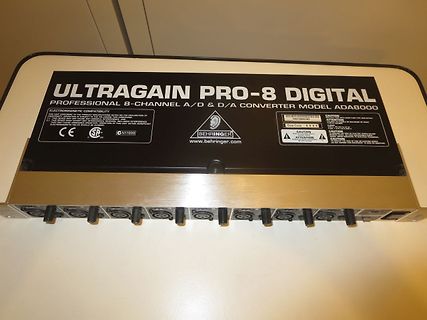 Behringer Ultragain Pro-8 Digital ADA8000 Rückansicht
