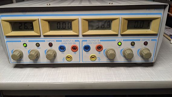 Labornetzteil Voltcraft PS-2400D