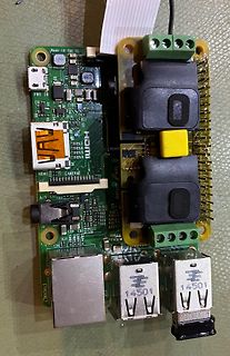 Foto einer Single Board Computer Platine mit Anschlüssen