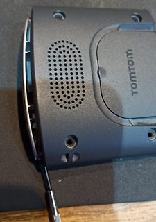 Rückseite eines TomTom Navigationsgeräts