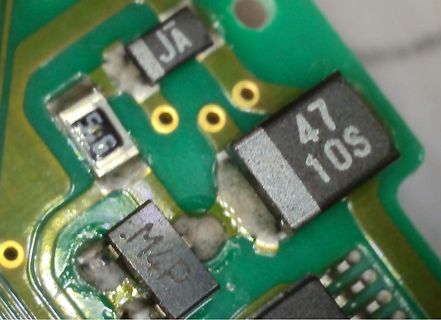 Nahaufnahme einer Leiterplatte mit SMD-Bauteilen