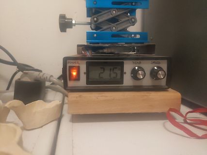 Temperaturregler eines Lötkolben-Halters