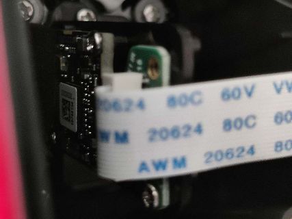 Flachbandkabel und Leiterplatte in einem Gerät