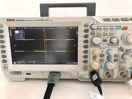 Rigol MSO2202A Digitaloszilloskop mit Messkurven