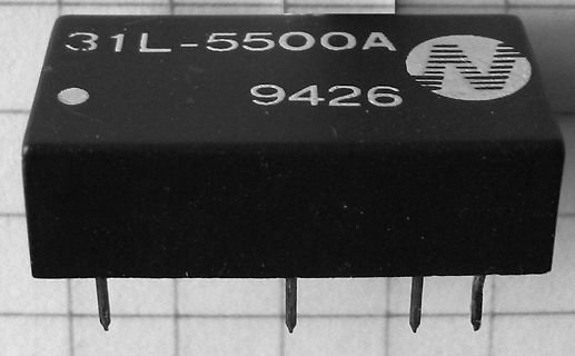 Elektronikbauteil mit Typenbezeichnung