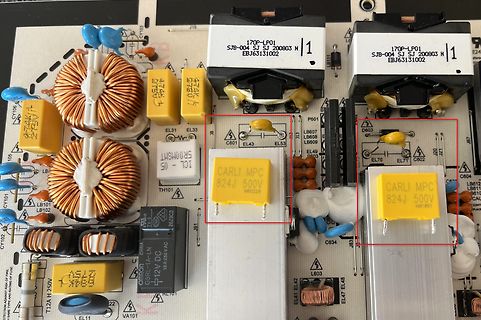 Nahaufnahme einer Leiterplatte mit Leistungselektronik