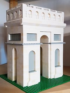 Lego-Modell eines Triumphbogens