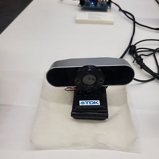Webcam auf einem TDK-Bauteil