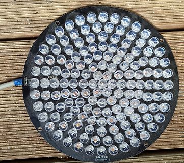 Runde RGB-LED-Platine mit vielen LEDs