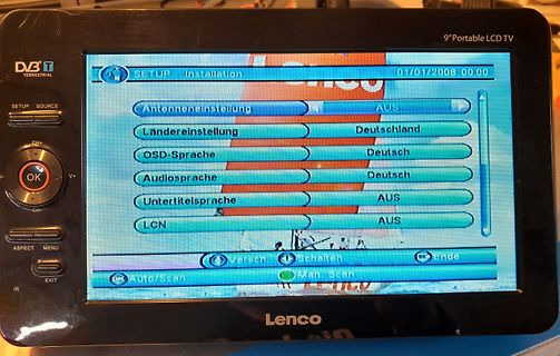 Lenco tragbarer LCD-TV mit Setup-Menü