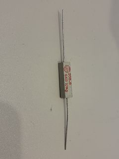 Metallfilmwiderstand mit Beschriftung