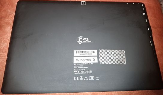 Rückseite eines CSL Laptops