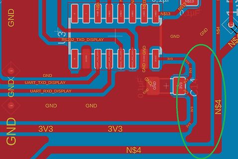 Ausschnitt eines PCB-Layouts mit Leiterbahnen und Netzkennzeichnungen